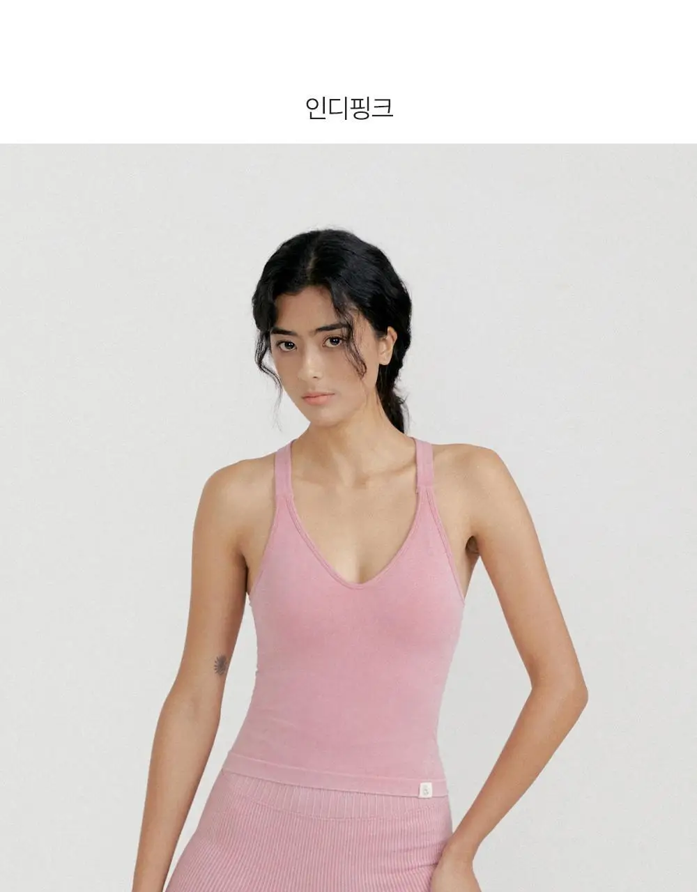 프론투라인 심리스 브이넥 크로스 크롭탑 상세페이지 17