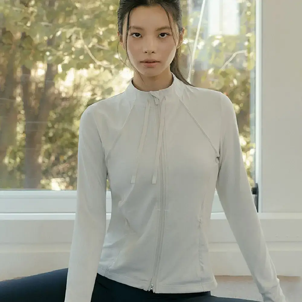 프론투라인 티나 데일리 러너 집업 자켓