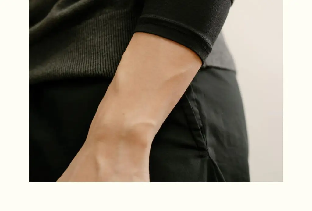 미언더 히트업 이너웨어 우먼 탑 블랙 4size 상세페이지 13