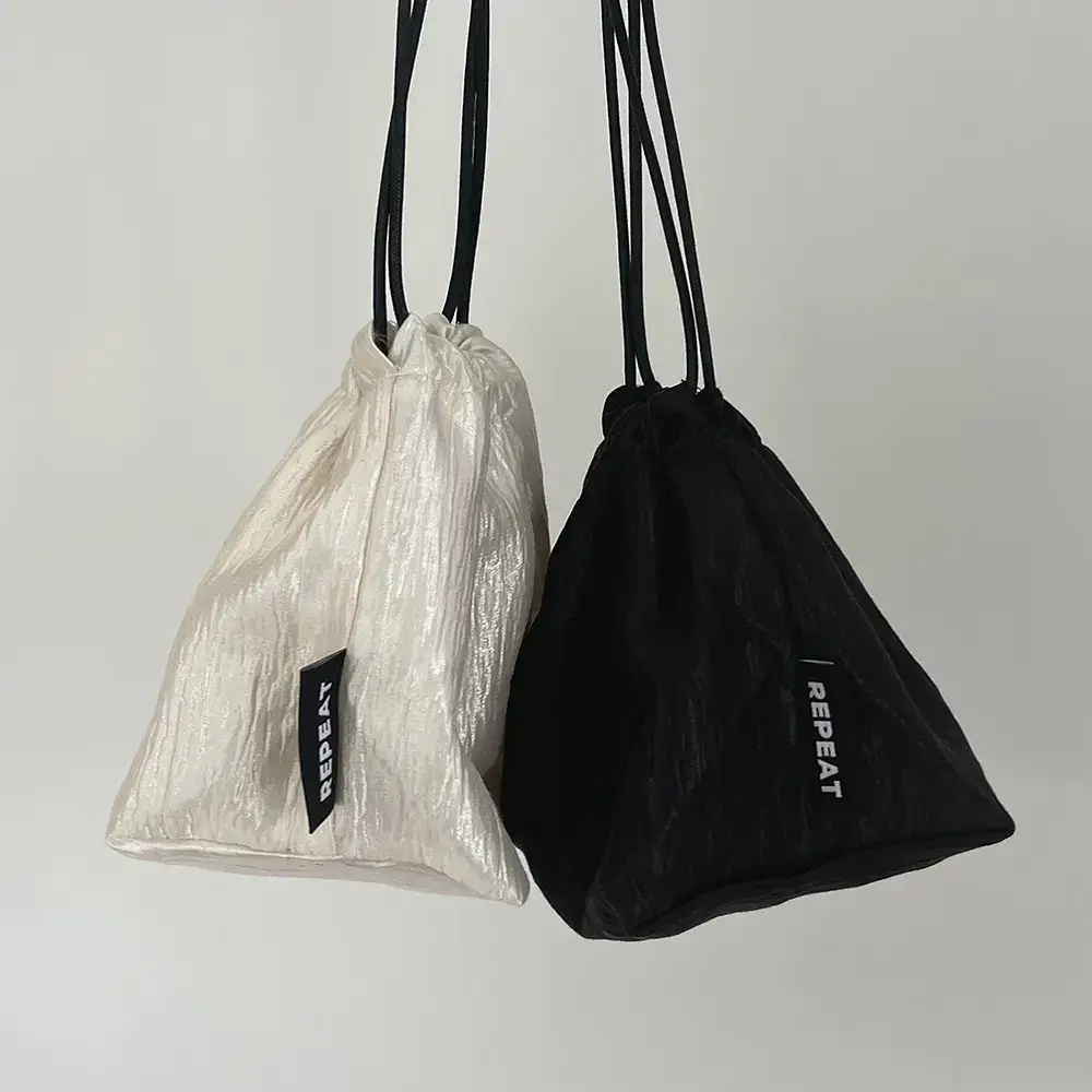 리핏 샤인 스트링 파우치 2size (2colors)
