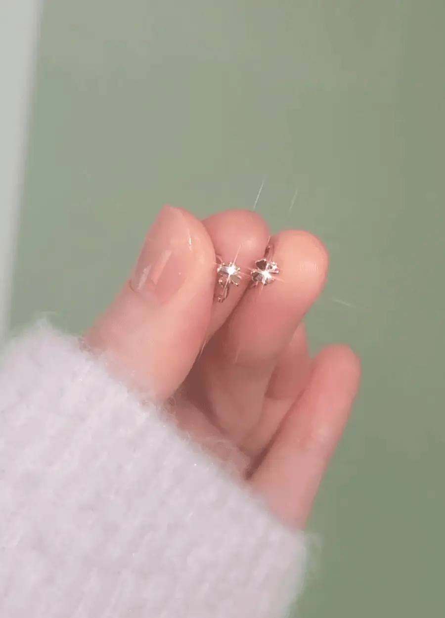 더블유비엘 10k 레노 행운의 클로버 원터치 링귀걸이 상세페이지 2