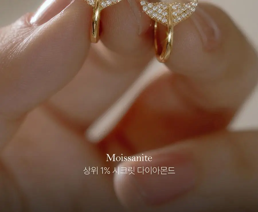 14k post 벨루가 모이사나이트 고래꼬리 원터치 링귀걸이 상세페이지 9