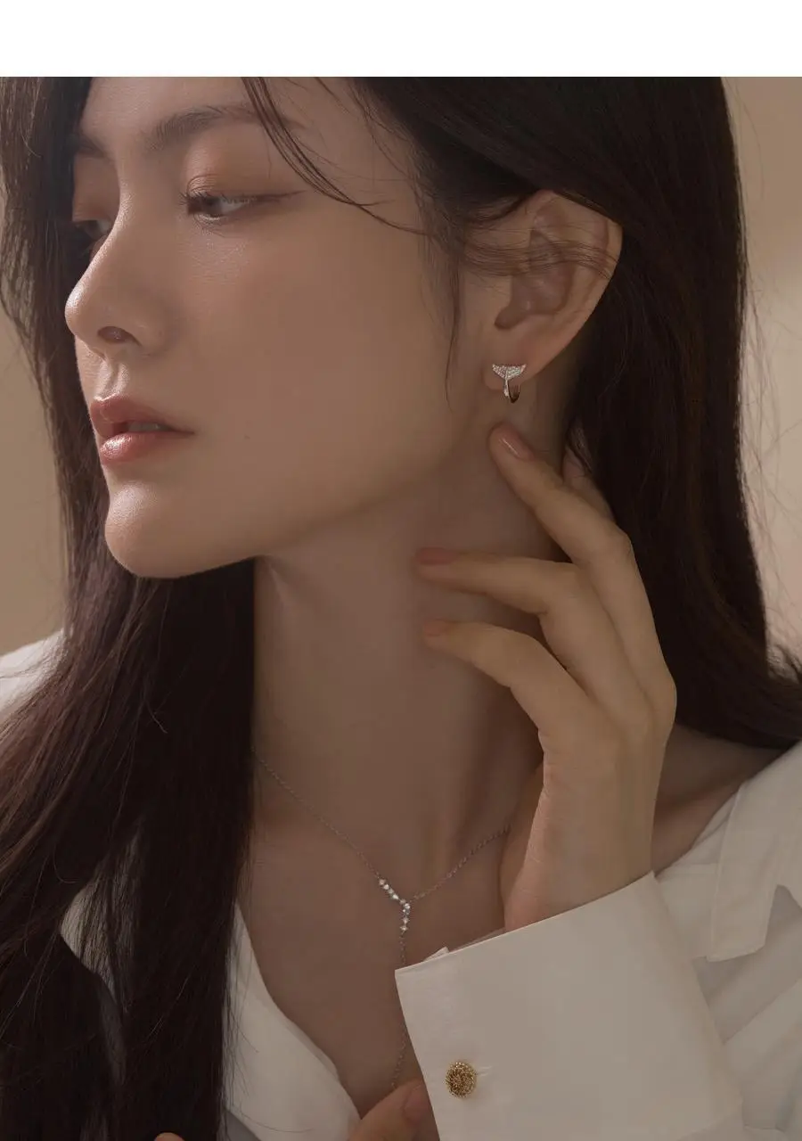 14k post 벨루가 모이사나이트 고래꼬리 원터치 링귀걸이 상세페이지 19