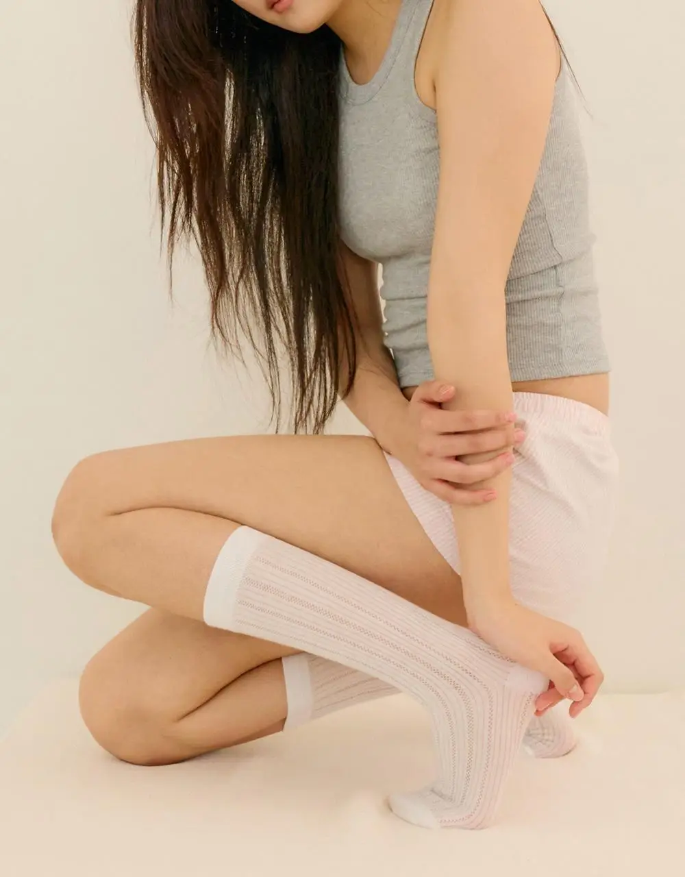 마른파이브 넉넉 시스루 립 패턴 니삭스 2colors (블랙/화이트) 상세페이지 5