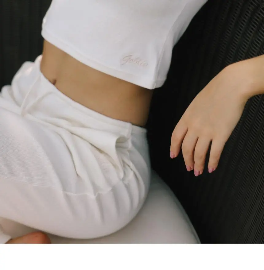 고블린웨어 레이스 크롭 슬리브리스 탑 (2colors) (크림/블루) 상세페이지 10