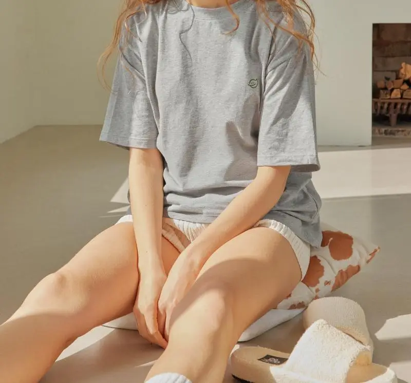 휘게언더웨어 뉴버디 릴렉스핏 루즈핏 로고 반팔 티셔츠 홈웨어 - 멜란지그레이 상세페이지 10