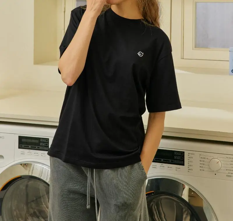 휘게언더웨어 뉴버디 코튼 면 루즈핏 릴렉스핏 로고 반팔 티셔츠 - 블랙 상세페이지 13